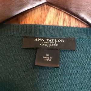 Women’s Cashmere Sweater